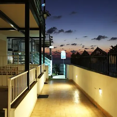 Hotell Valemare Tropea