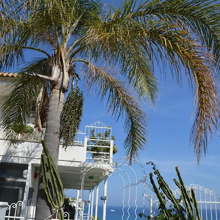 Отель Valemare 3*